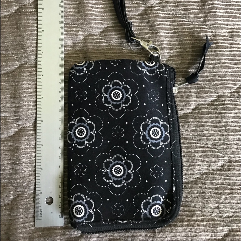 Thirty-one brand wallet